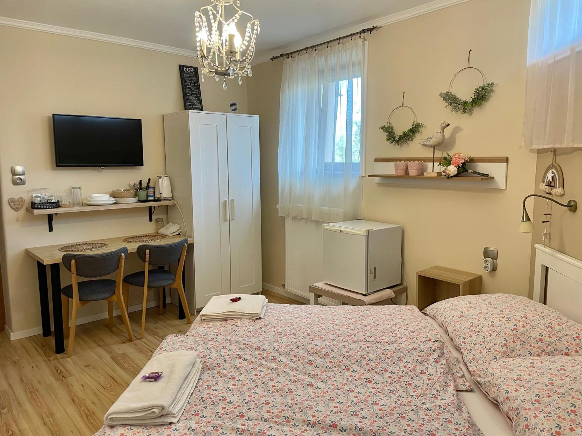 Bellavista 2 Apartman Эгер Экстерьер фото